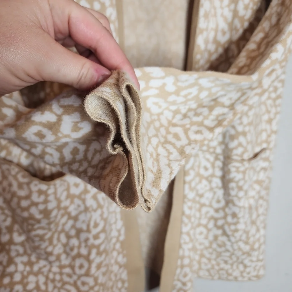 J. CREW Leopard‎ open cardigan sweater. Tan,  cream.  Size small.